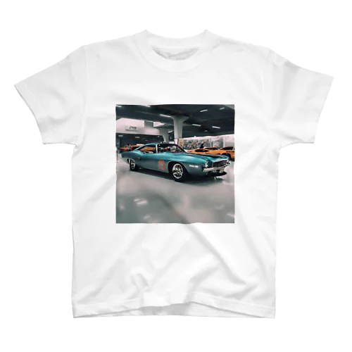 レトロでかっこいい車のグッズ Regular Fit T-Shirt