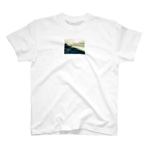 Hakodate No Umizoi（函館の海沿い） Regular Fit T-Shirt