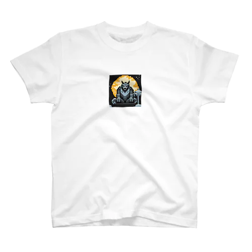 満月を背景に祀られる狼男の像のドット絵 Regular Fit T-Shirt