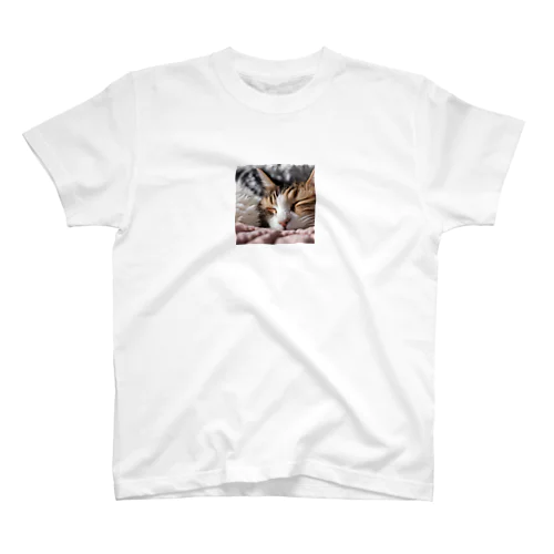 かわいい猫グッズ Regular Fit T-Shirt