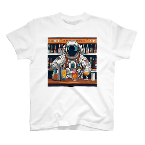 宇宙飛行士のバーテンダー Regular Fit T-Shirt