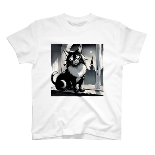 窓辺にたたずむ猫 Regular Fit T-Shirt