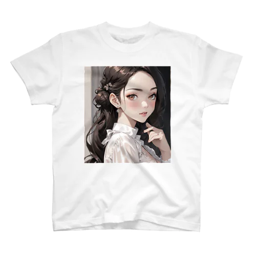 妖艶な大人の女性 Regular Fit T-Shirt