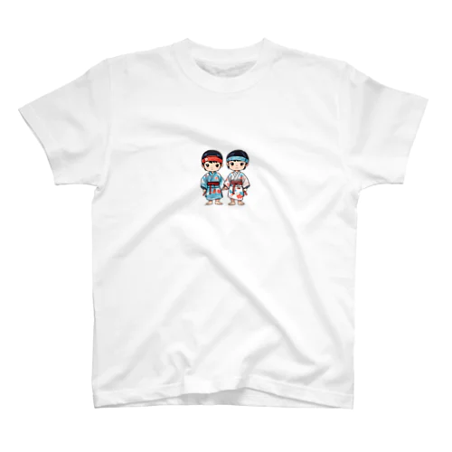 可愛らしい子供の忍者が七五三に着物でお出かけ⁈ Regular Fit T-Shirt