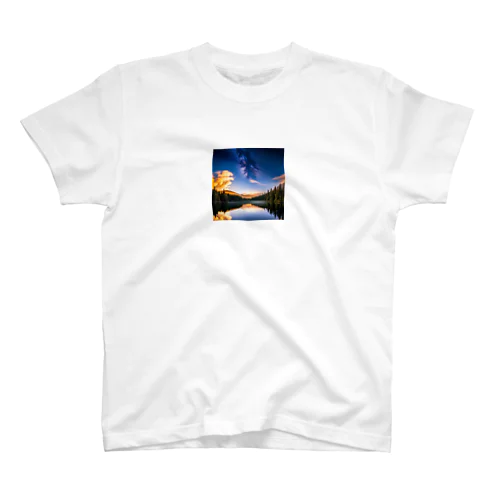 空と湖 Regular Fit T-Shirt