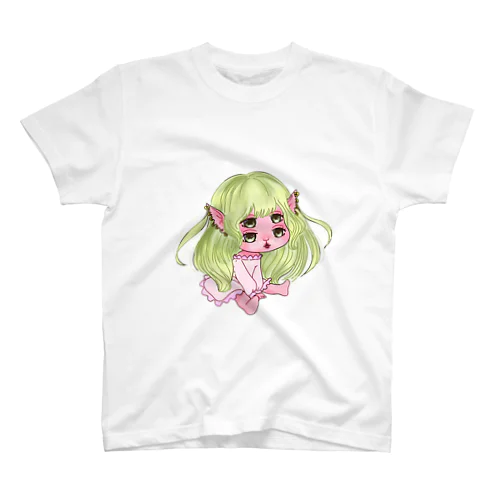 メラニー・マルティネス Regular Fit T-Shirt