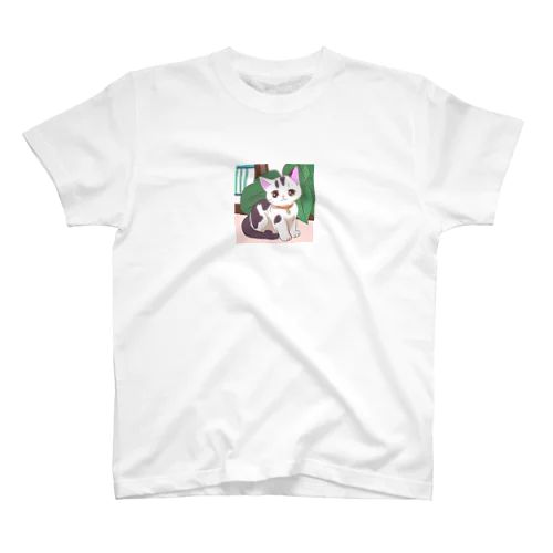 ふわにゃんこ Regular Fit T-Shirt