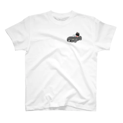 黒猫ガンメタスポーツカー Regular Fit T-Shirt