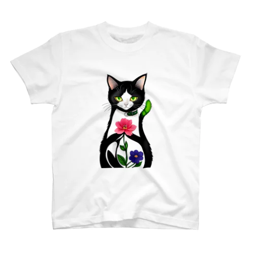 黒猫と一輪の花 Regular Fit T-Shirt