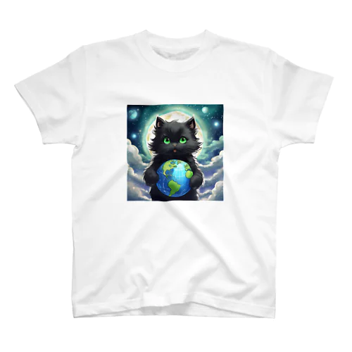 地球を抱きかかえる黒猫05 スタンダードTシャツ