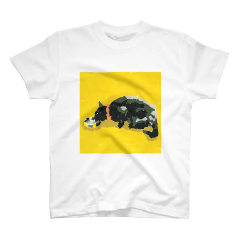 水飲む黒猫(ちぎり絵/貼り絵) Regular Fit T-Shirt