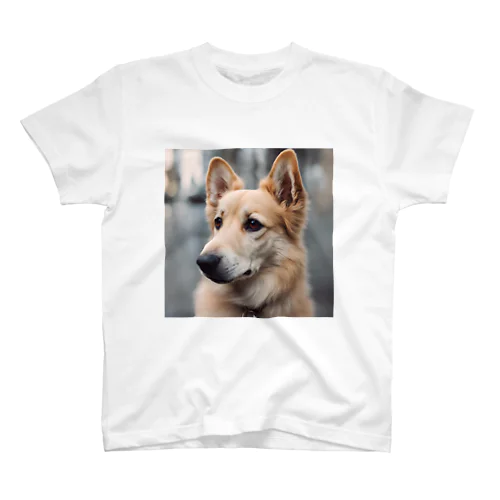 かわいい犬のイラストグッズ Regular Fit T-Shirt