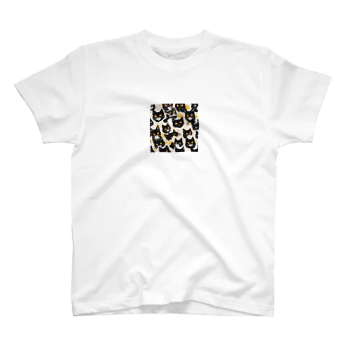 黒猫 Regular Fit T-Shirt