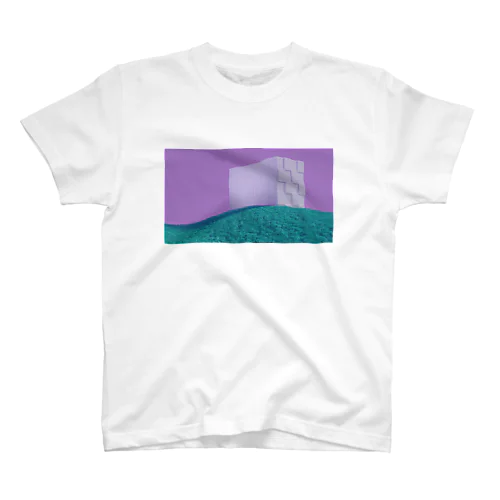 変な色の丘 Regular Fit T-Shirt