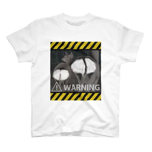 鹿　警戒モード Regular Fit T-Shirt