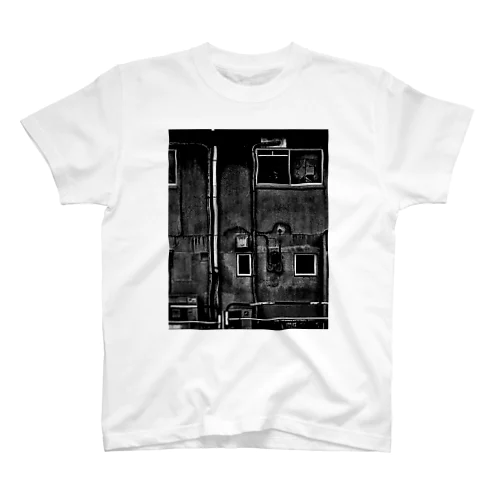 APARTMENTS Regular Fit T-Shirt