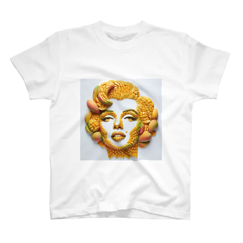 マリリン•マンゴー Regular Fit T-Shirt