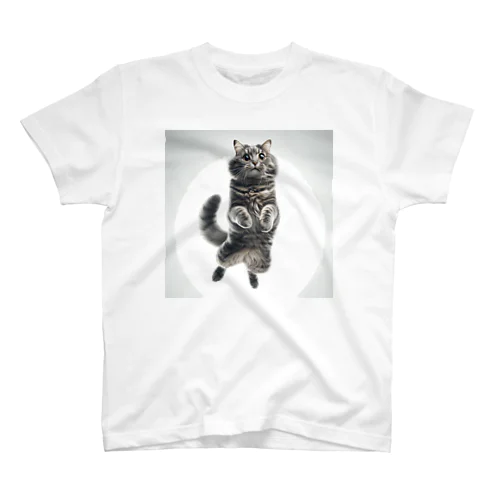 猫ジャンプ Regular Fit T-Shirt