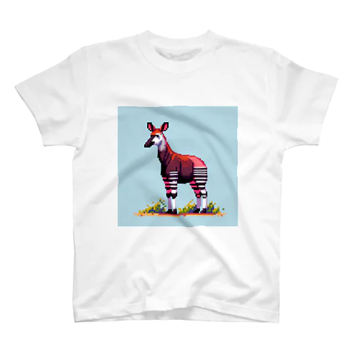 カラフルな8ビットスタイルのオカピのドット絵 Regular Fit T-Shirt