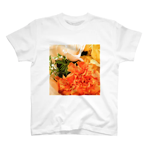 オレンジ系の花 Regular Fit T-Shirt
