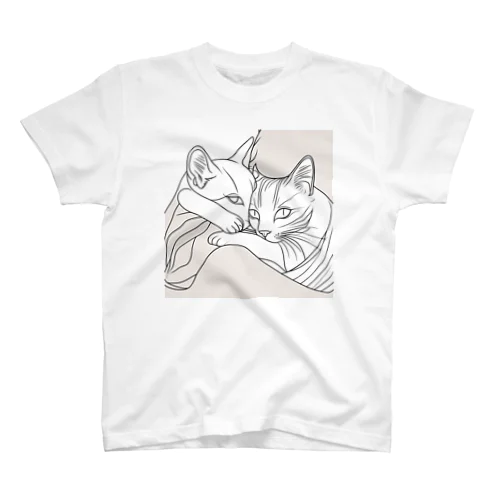 ハグする猫 Regular Fit T-Shirt