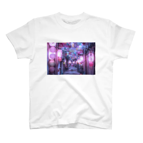 サイバーパンク夜の芸者写真 Regular Fit T-Shirt