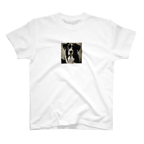 レトロでかわいい写真は、一匹の愛らしい犬 Regular Fit T-Shirt