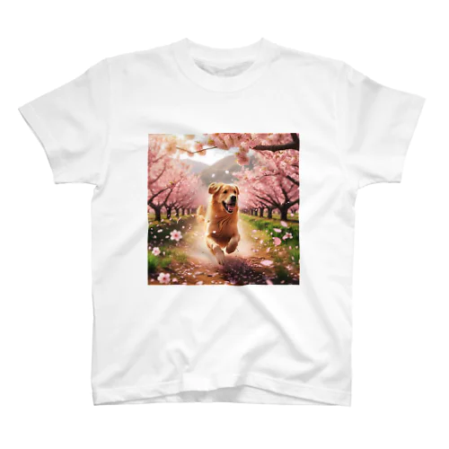 桜とゴールデンレトリバー Regular Fit T-Shirt