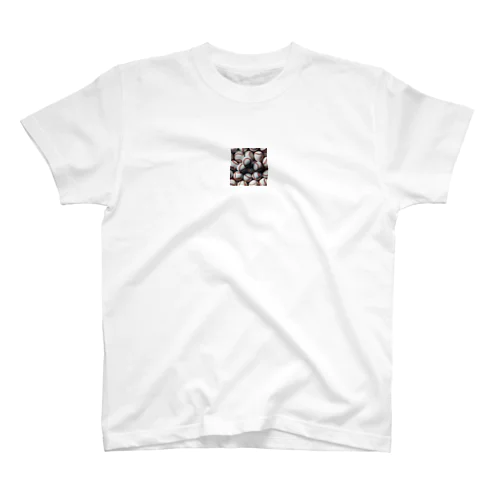 野球のボールを散かしてみた Regular Fit T-Shirt