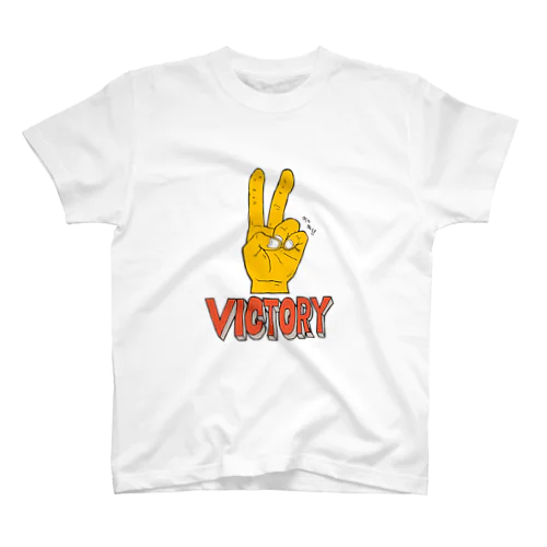 VICTORY_チョキ Regular Fit T-Shirt