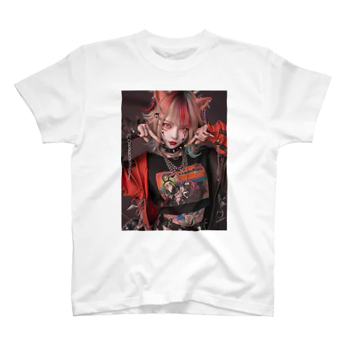 鬼かわいい獣耳美女 Regular Fit T-Shirt