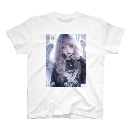 鬼かわいい天使美女 Regular Fit T-Shirt