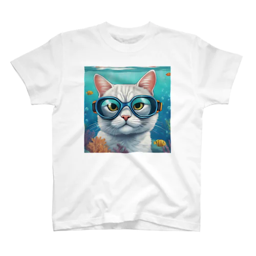 水中ゴーグルを着ける猫 スタンダードTシャツ