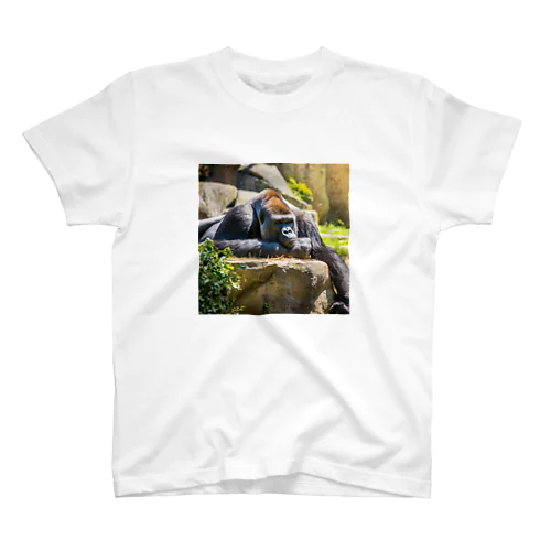 寝てるゴリラ Regular Fit T-Shirt