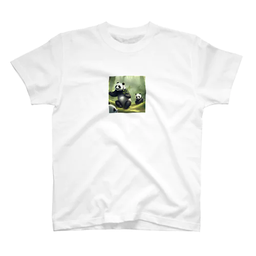 遊んでるパンダ Regular Fit T-Shirt