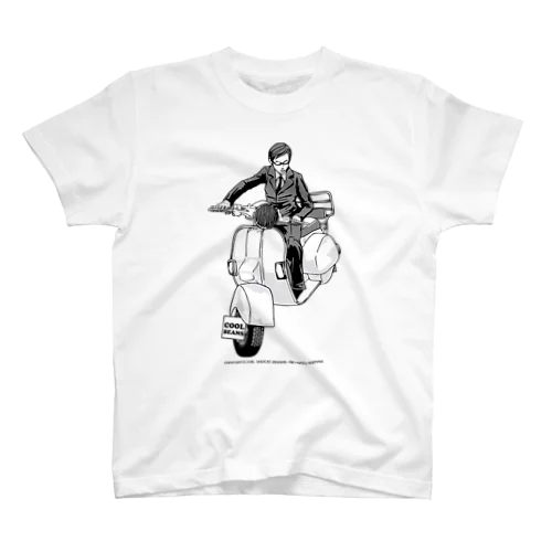 クラシックスクーターに乗る男性 Regular Fit T-Shirt