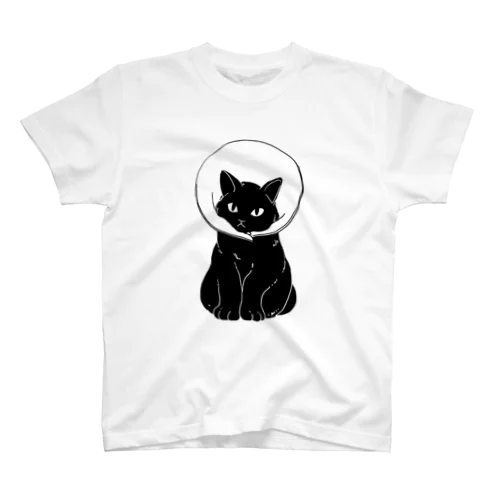 エリザベスカラーの猫 Regular Fit T-Shirt