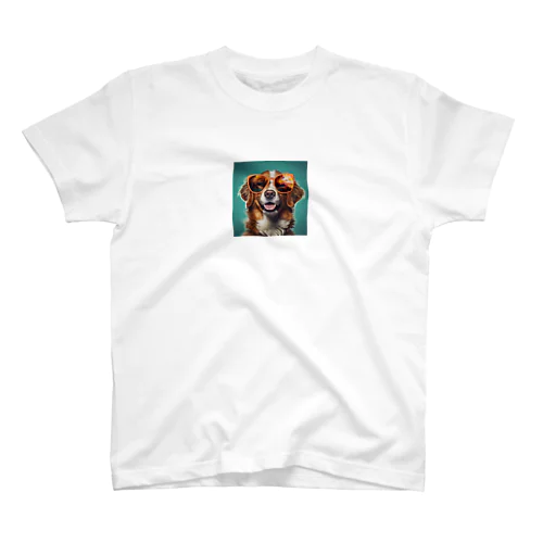 サングラスをかけた、かわいい犬 Marsa 106 スタンダードTシャツ