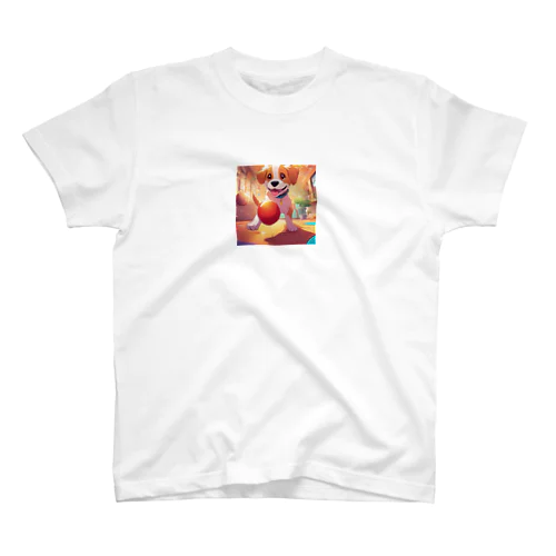 ボールと戯れる犬 Regular Fit T-Shirt