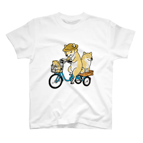 三輪自転車に乗る柴犬たち（赤柴） スタンダードTシャツ