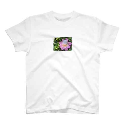 雪玉ちゃんと蓮の花 スタンダードTシャツ