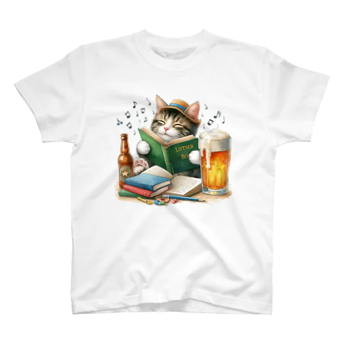 猫、本、ビール。愉しい。 スタンダードTシャツ