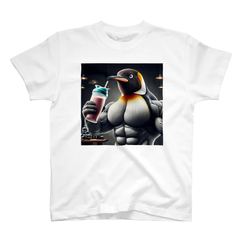 プロテインを飲むマッチョペンギン スタンダードTシャツ