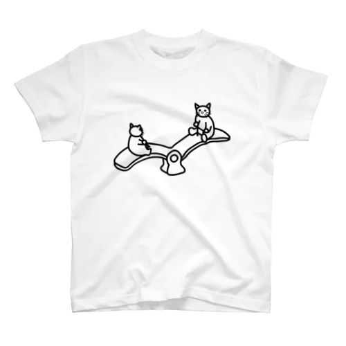 猫のシーソー Regular Fit T-Shirt