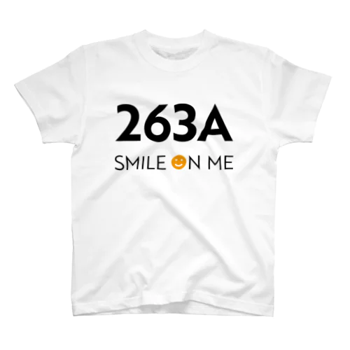 263A - SMILE ON ME -（白） Regular Fit T-Shirt