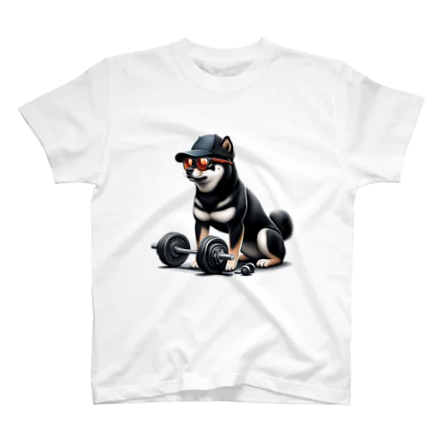 スポーツジムに来た黒柴犬 Regular Fit T-Shirt