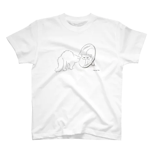 はじめて鏡を見たねこ Regular Fit T-Shirt