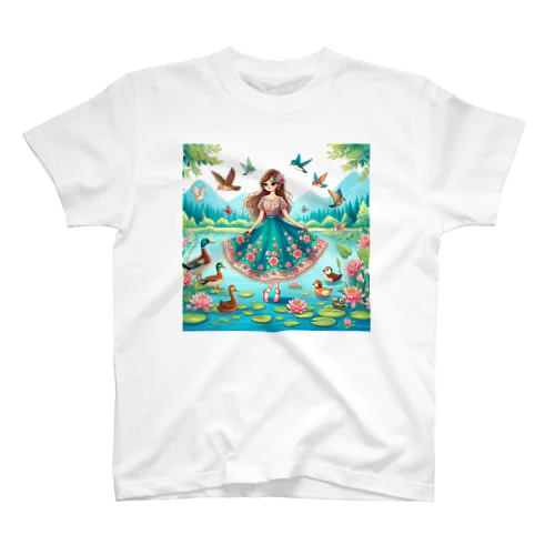 湖に佇む少女2 スタンダードTシャツ