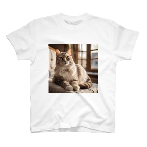 猫ちゃん Regular Fit T-Shirt