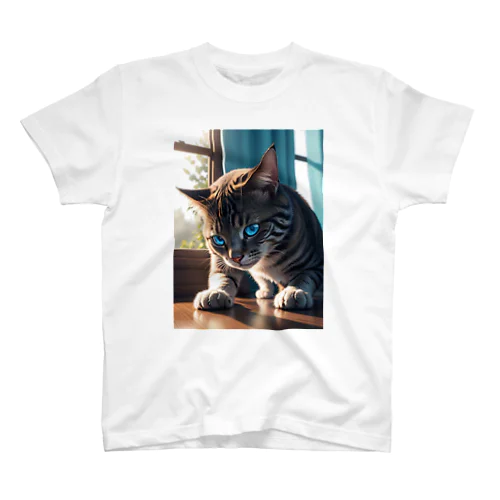 蒼い瞳の猫ちゃん2 Regular Fit T-Shirt